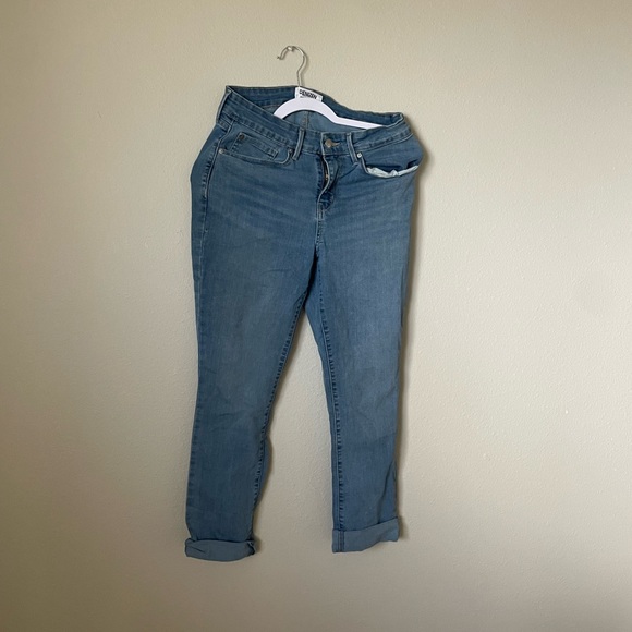 Denizen from Levi’s Mid Rise Slim Jeans Light Wash - Picture 1 of 5